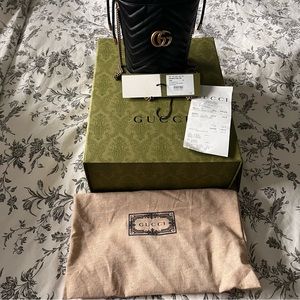 Gucci GG Marmont Bucket Bag